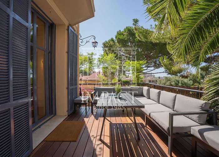 - 2167 - Impact Center Villa *