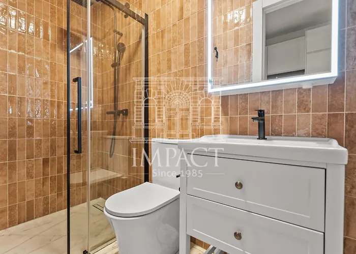 - 2167 - Impact Center Villa Cannes