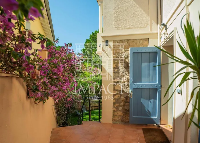- 2167 - Impact Center * Cannes